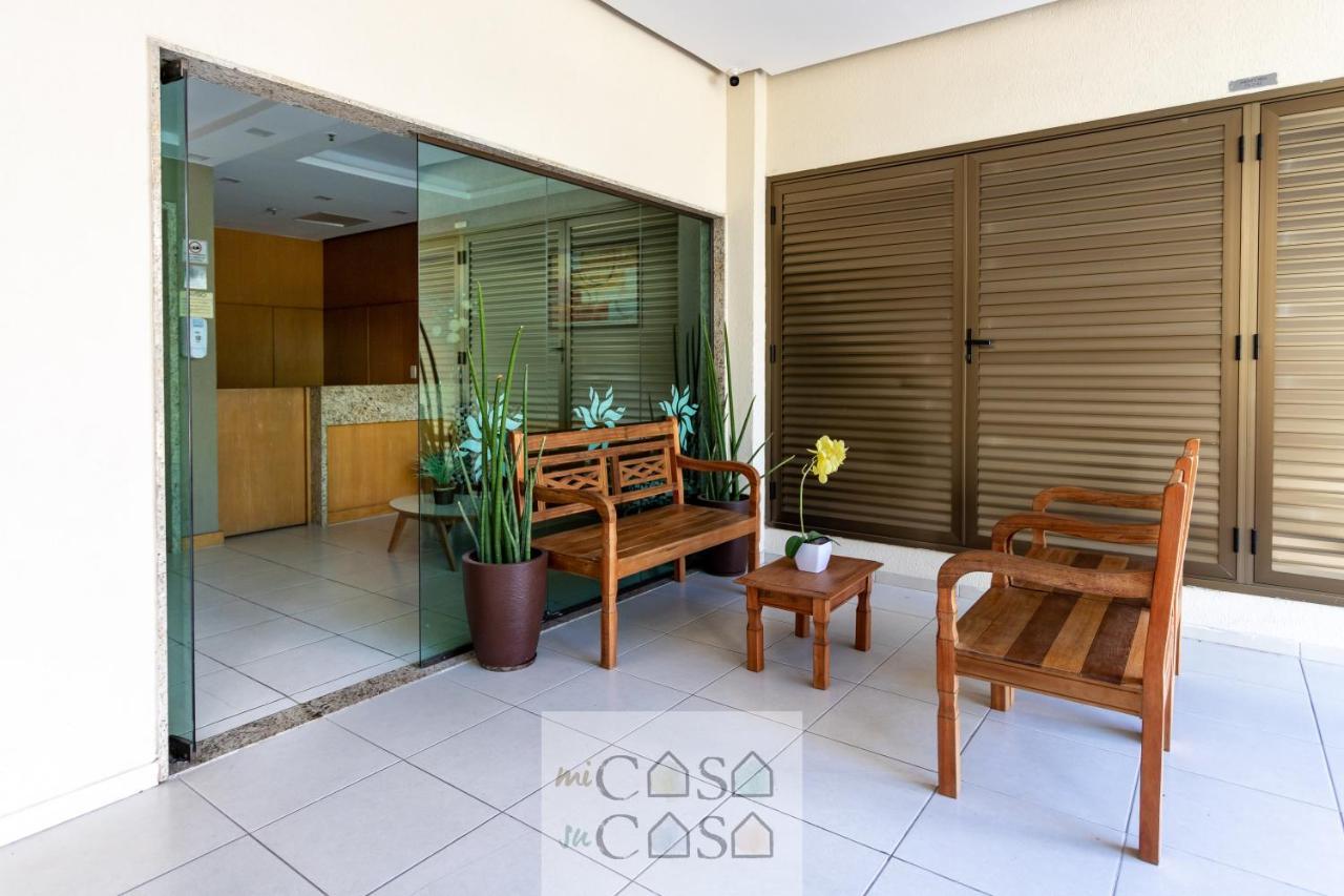 Apartment Três Quartos: Estacionamento, Piscina E Conforto Familiar