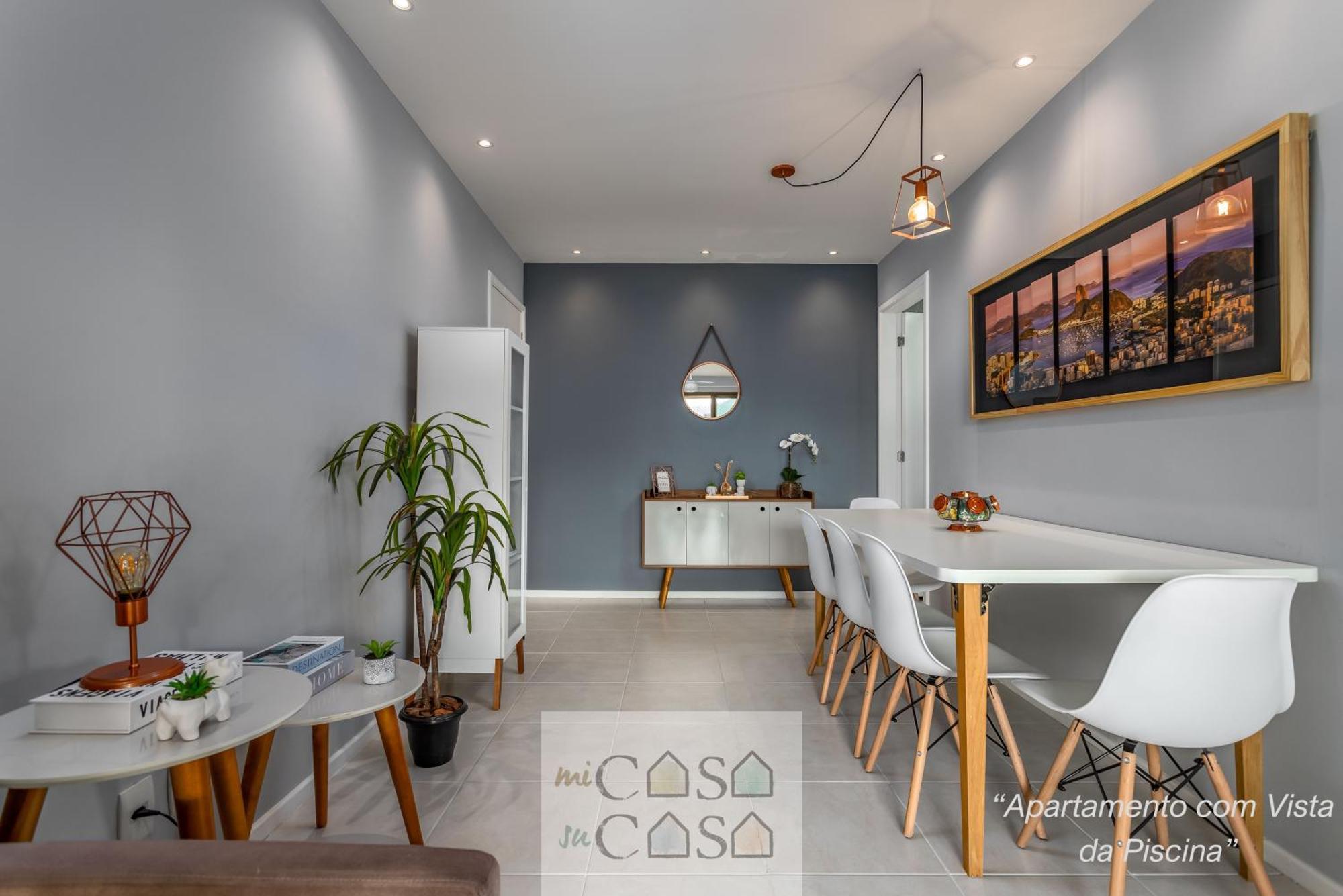Três Quartos: Estacionamento, Piscina E Conforto Familiar Apartment